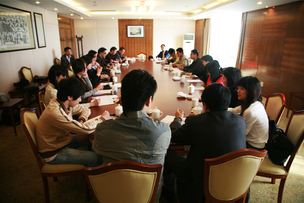 公司召開專項(xiàng)會議提升服務(wù)質(zhì)量