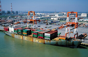 貨代設備專業(yè)化是提高效率的基礎其主要體現(xiàn)在兩個方面