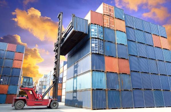 國際貨代行業(yè)所面臨的機遇和挑戰(zhàn)是怎樣的？