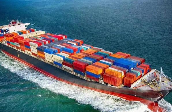 在全球化的背景下，貨代行業(yè)成為了國際貿(mào)易中不可或缺的一環(huán)