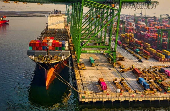 俄羅斯貨代作為一個(gè)千里之外的商業(yè)機(jī)會(huì)，具有巨大的發(fā)展?jié)摿?>
							</div>
							<div   id=