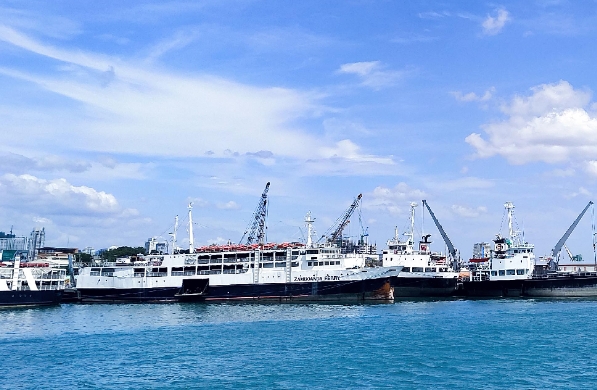 在全球經(jīng)濟(jì)一體化的背景下，俄羅斯貨代業(yè)務(wù)將繼續(xù)發(fā)揮著重要的作用