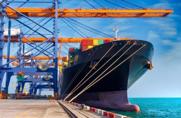 國(guó)際物流作為連接世界的紐帶，在全球化時(shí)代具有不可替代的作用