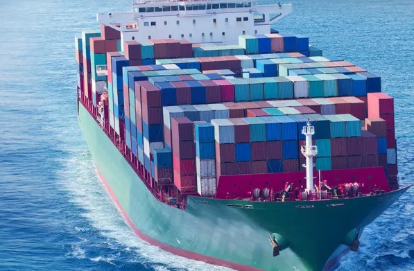 隨著全球化進(jìn)程的推進(jìn)，貨代行業(yè)將迎來(lái)更加廣闊的發(fā)展空間