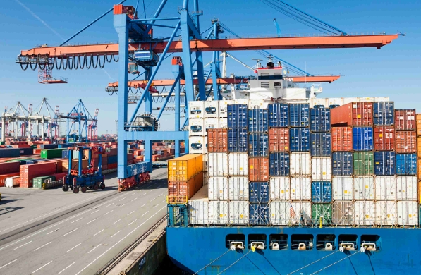 國際物流公司通過引入先進(jìn)的物流技術(shù)，提高了物流效率和服務(wù)質(zhì)量