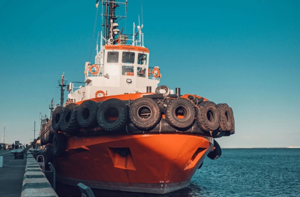 國際物流作為全球貿(mào)易的重要支柱，對企業(yè)的發(fā)展起著至關重要的作用