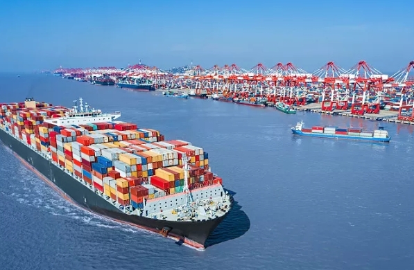 海外物流公司不僅是貿(mào)易的橋梁，更是經(jīng)濟(jì)和文化交流的使者