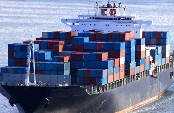 俄羅斯貨運(yùn)代理行業(yè)作為連接?xùn)|西方的橋梁，推動(dòng)著國(guó)際貿(mào)易的繁榮