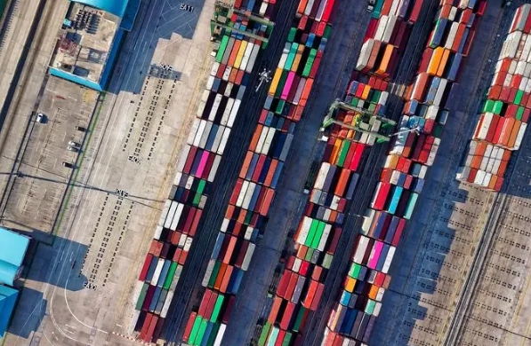 韓國(guó)貨代作為連接中韓貿(mào)易的橋梁，發(fā)揮著舉足輕重的作用