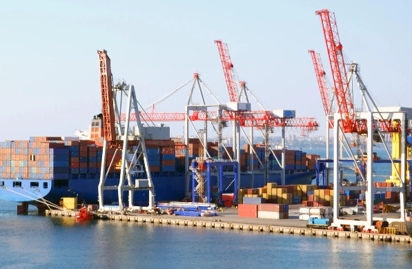 面對(duì)挑戰(zhàn)和機(jī)遇并存的未來，韓國(guó)貨代業(yè)需要繼續(xù)發(fā)揮其優(yōu)勢(shì)