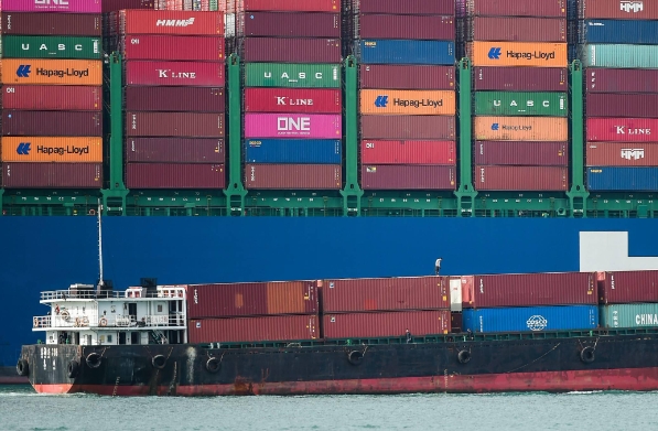 近年來巴基斯坦物流行業(yè)經(jīng)歷了一系列變革，既帶來了前所未有的機(jī)遇