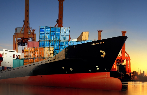 美國的海運業(yè)將繼續(xù)發(fā)揮其重要作用，推動全球貿(mào)易的發(fā)展