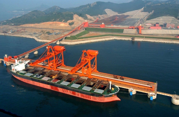 上海物流公司正以前所未有的姿態(tài)，引領著行業(yè)變革的新風潮