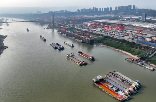 國際貨運(yùn)代理憑借其獨特的優(yōu)勢，成為物流領(lǐng)域的樞紐與變革者