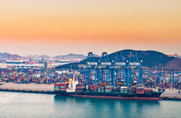 隨著泰國經(jīng)濟(jì)的不斷壯大，泰國的物流行業(yè)將扮演著越來越重要的角色