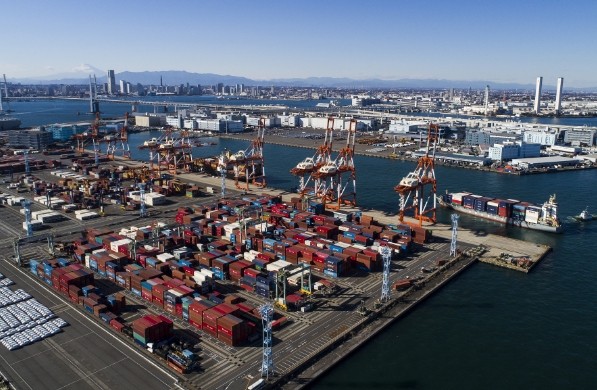 上海貨代公司如何憑借其智慧與策略，在激烈的競爭中脫穎而出