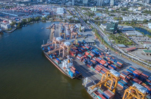 隨著國際貿(mào)易的日益頻繁，美國貨代貨物的跨國運輸需求不斷增長