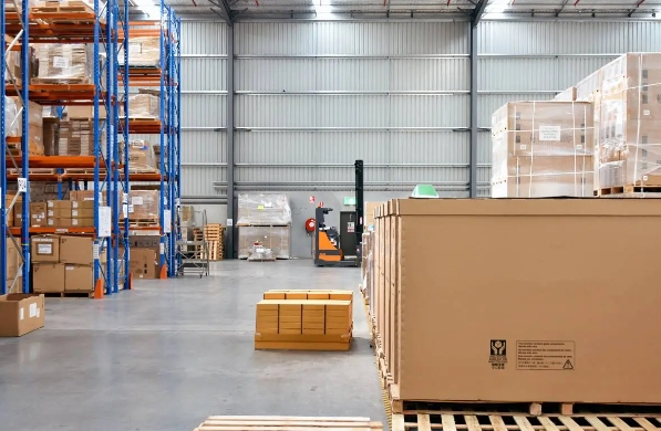 跨國物流正在經(jīng)歷著前所未有的變革，推動(dòng)著全球供應(yīng)鏈的不斷優(yōu)化