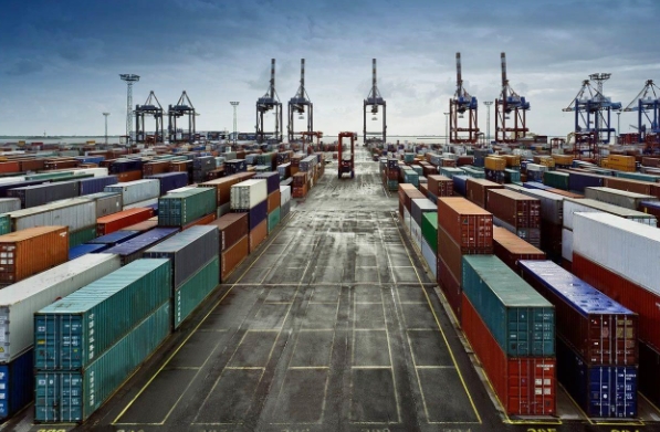 巴基斯坦貨代憑借專業(yè)的知識，為客戶提供了全方位的物流服務(wù)