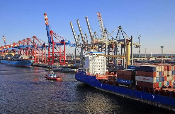 國際貨代如同貿(mào)易鏈上的隱形巨人，默默推動著全球貿(mào)易的繁榮發(fā)展