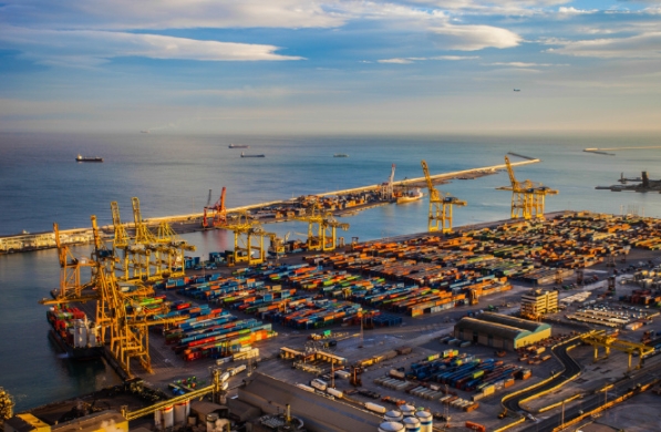 東南亞地區(qū)以其獨(dú)特的地理位置和經(jīng)濟(jì)活力，成為貨代行業(yè)關(guān)注的焦點(diǎn)