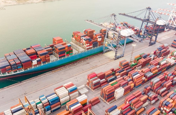 海運貨代作為連接世界的橋梁，在國際貿(mào)易中扮演著舉足輕重的角色