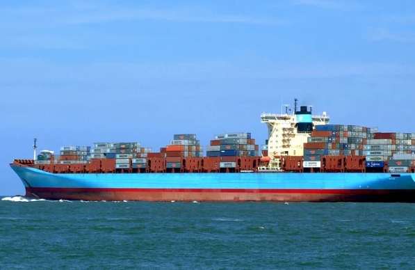 未來國際物流將更加高效、智能，為全球經(jīng)濟(jì)的繁榮發(fā)展貢獻(xiàn)力量