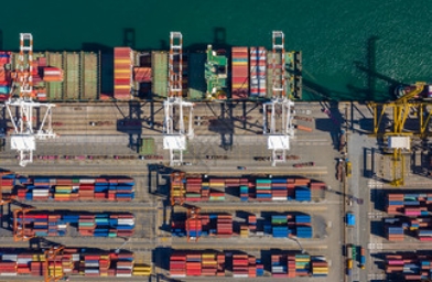 上海國際物流將繼續(xù)引領(lǐng)潮流，為全球經(jīng)濟(jì)發(fā)展貢獻(xiàn)更大力量