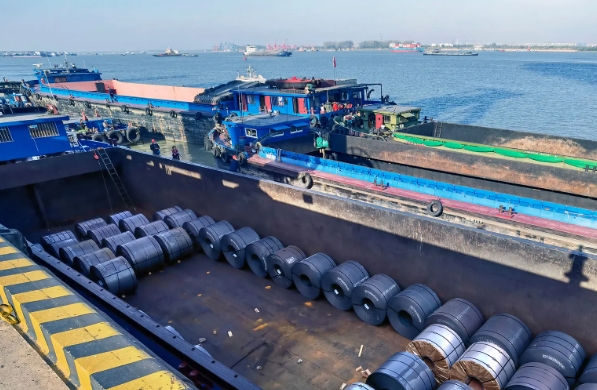 南美市場(chǎng)以其龐大的消費(fèi)潛力，逐漸成為全球出口商關(guān)注的熱點(diǎn)