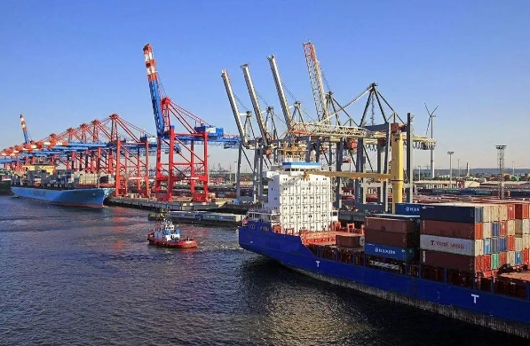 日本國(guó)際物流行業(yè)以其高效、快捷和安全的服務(wù)贏得了廣泛贊譽(yù)