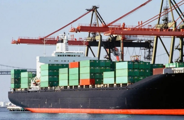 隨著信息技術(shù)的飛速發(fā)展，澳洲貨運(yùn)行業(yè)迎來了智能化、數(shù)字化的轉(zhuǎn)型